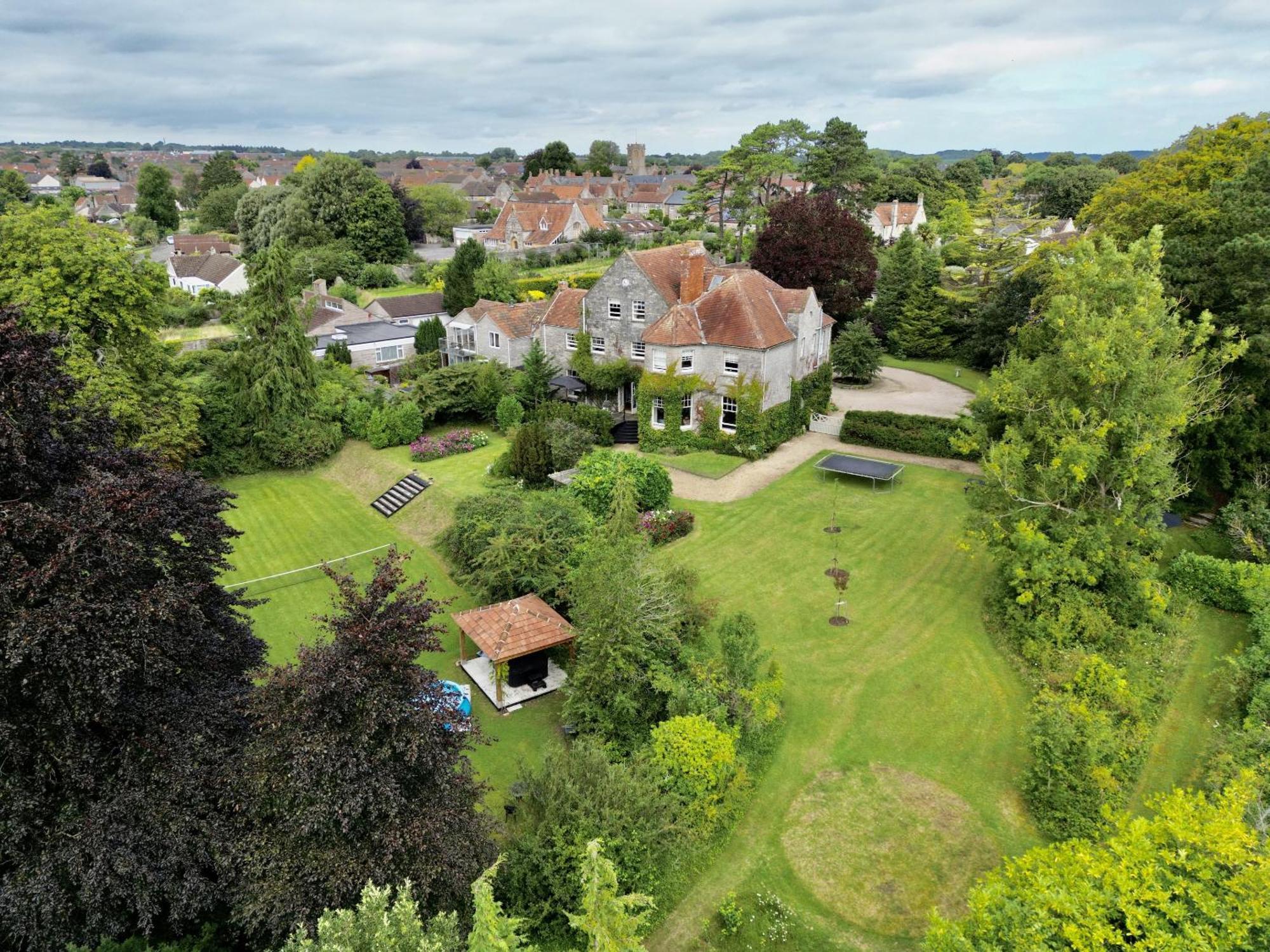 The Mount Somerton Retreat - Nr Bruton, Glastonbury, The Spectacular Wells Cathedral, Millfield School, Leonardo Helicopters, Yeovilton المظهر الخارجي الصورة