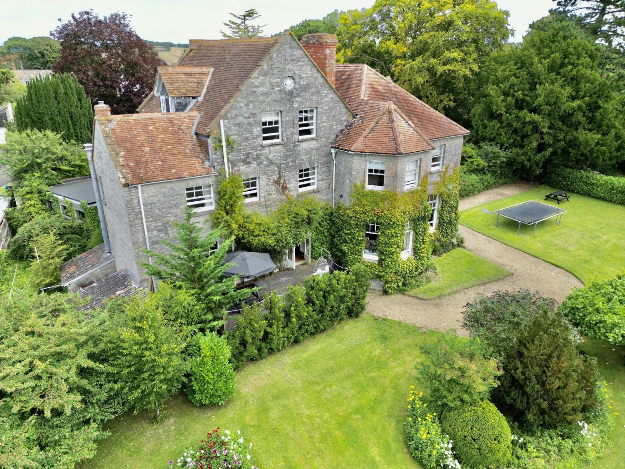 The Mount Somerton Retreat - Nr Bruton, Glastonbury, The Spectacular Wells Cathedral, Millfield School, Leonardo Helicopters, Yeovilton المظهر الخارجي الصورة