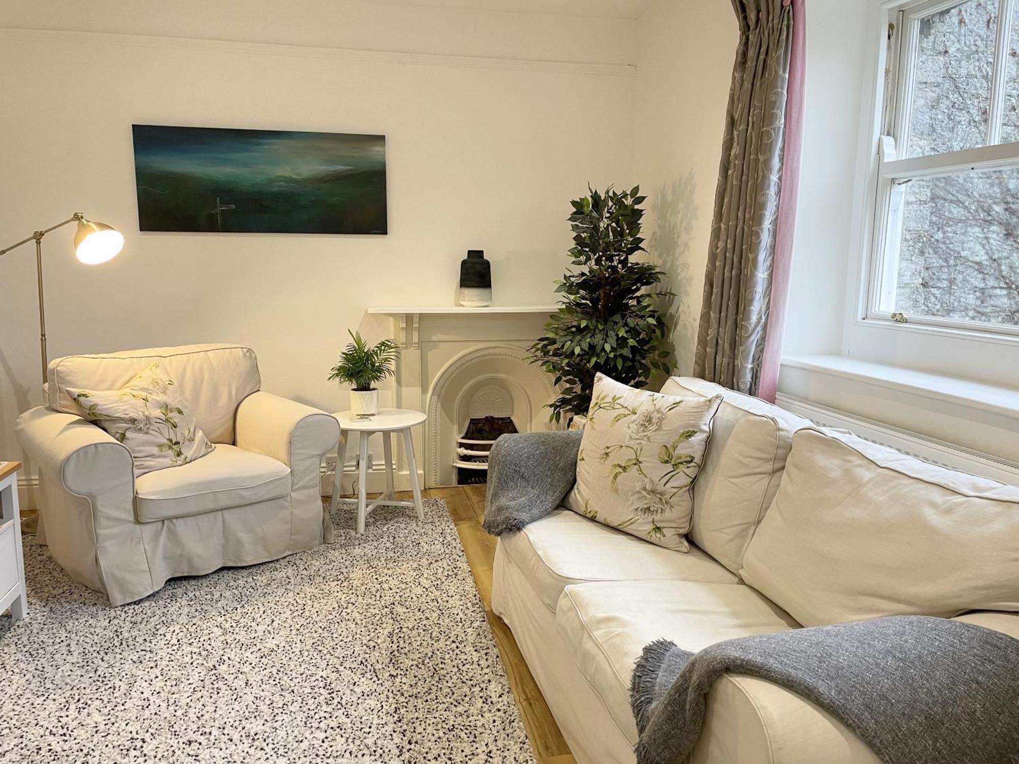 The Mount Somerton Retreat - Nr Bruton, Glastonbury, The Spectacular Wells Cathedral, Millfield School, Leonardo Helicopters, Yeovilton المظهر الخارجي الصورة