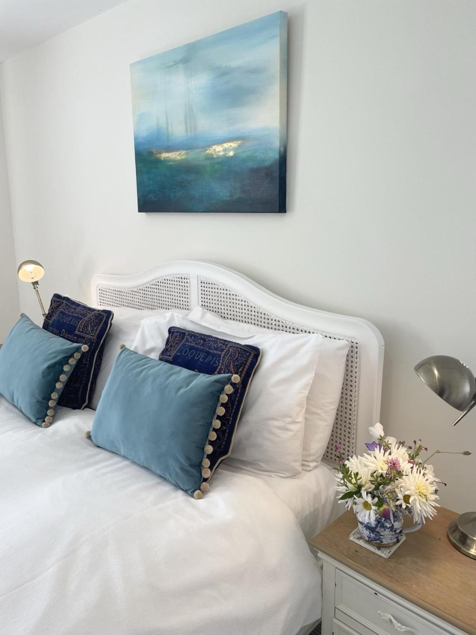 The Mount Somerton Retreat - Nr Bruton, Glastonbury, The Spectacular Wells Cathedral, Millfield School, Leonardo Helicopters, Yeovilton المظهر الخارجي الصورة